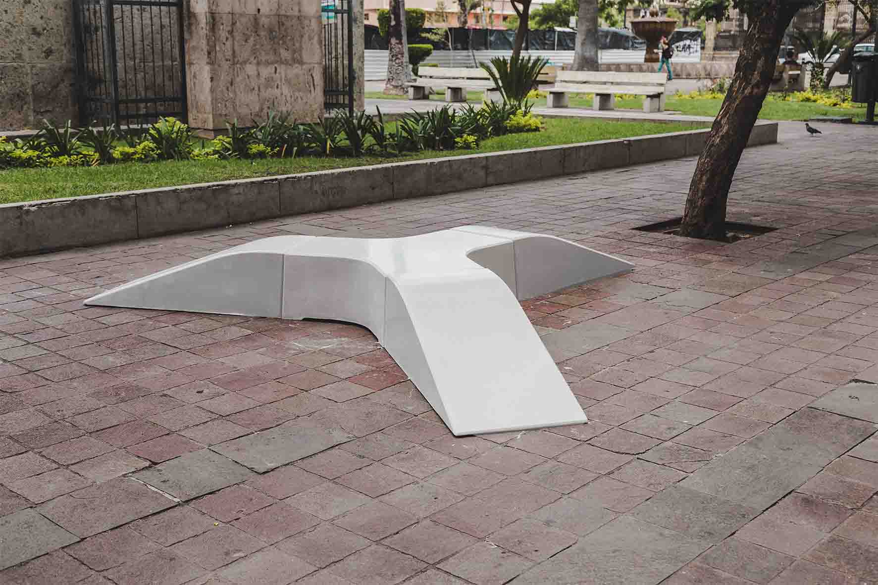 [BKT-AS-007/RAM/BCO] Seat 007/Ramp (White)